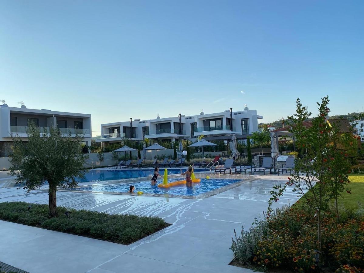 Olea Luxury Apartments Nikiti  Exteriör bild